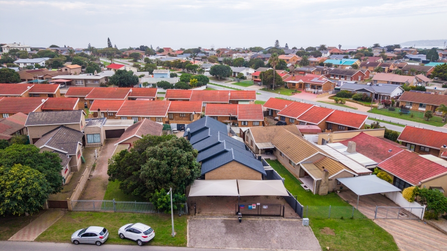 7 Bedroom Property for Sale in Hartenbos Central Western Cape